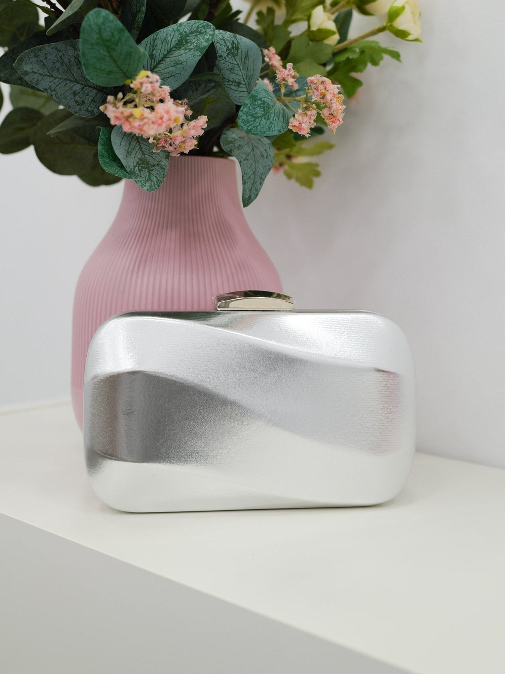 Clutch efecto ola plata