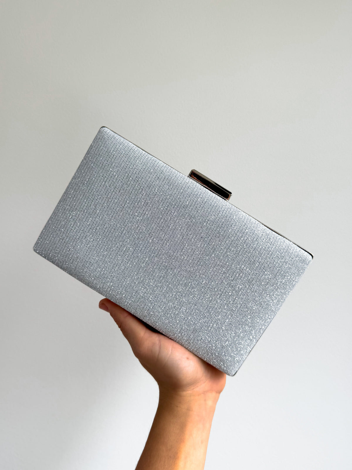 Clutch brillitos rectángulo plata