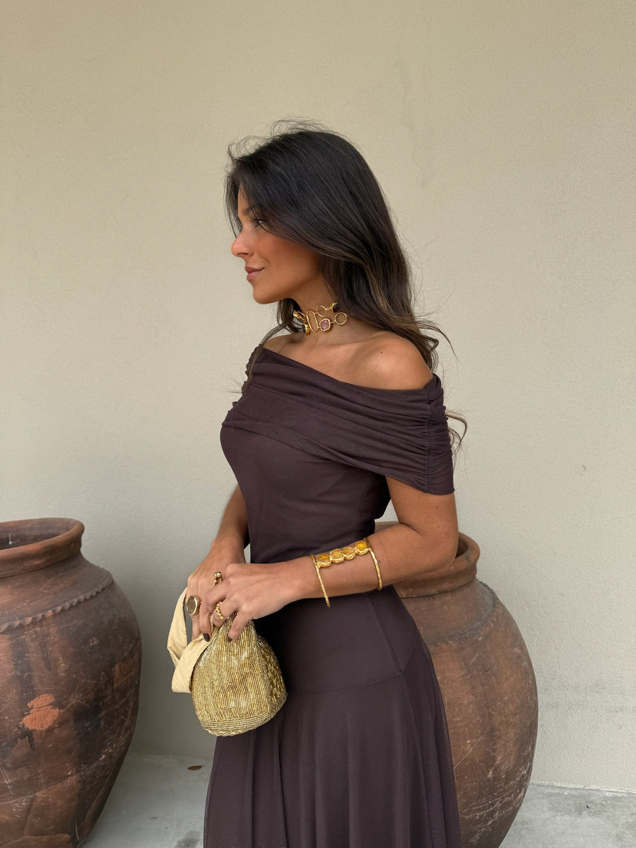 Valentina | Vestido Largo de Tul Escote Bardot – Marrón