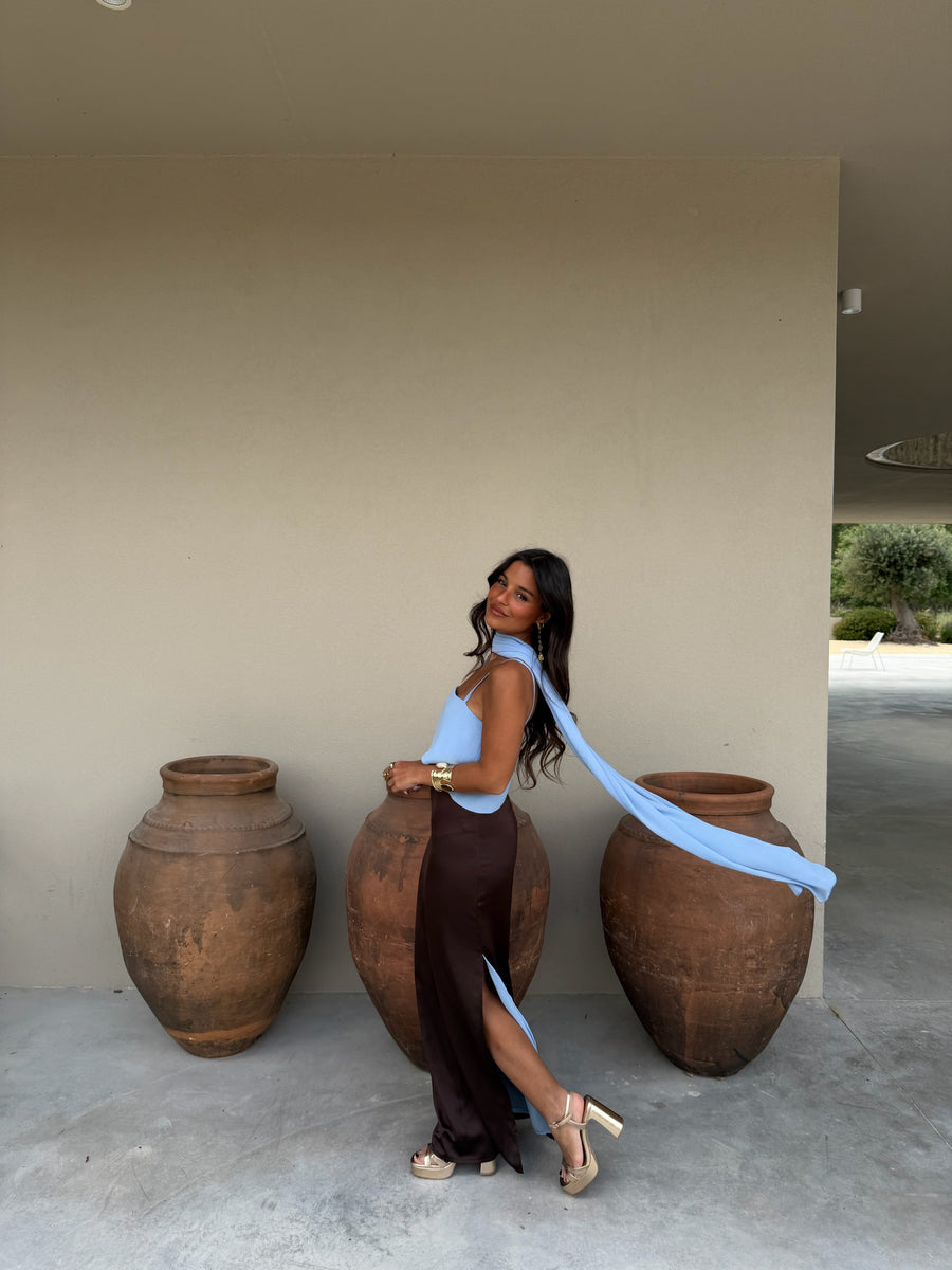 Viviana | Vestido Largo con Pañuelo – Marrón y Azul